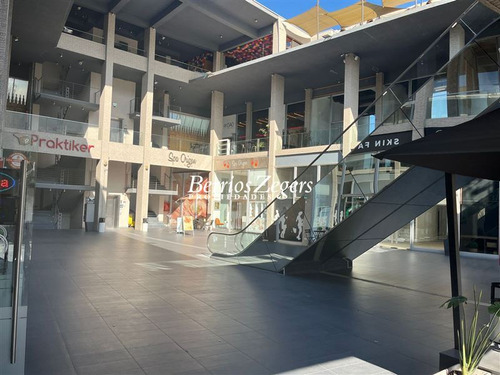 Local Comercial En Arriendo En Lo Barnechea Mall Vivo 