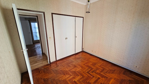 En Alquiler 24 Meses. Departamento De 4 Ambientes Con Baulera. Plaza Mitre.