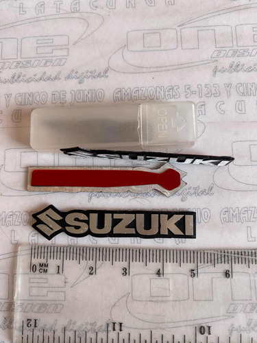 Vendo Emblemas Suzuki Y Muguen