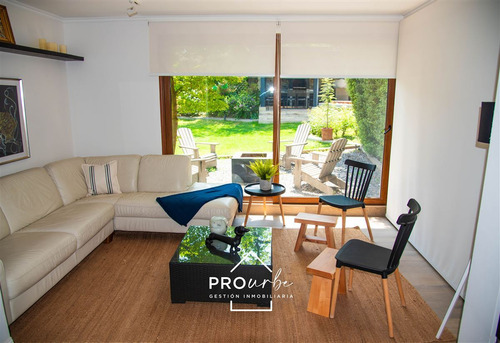 Casa En Arriendo De 5 Dorm. En Las Condes