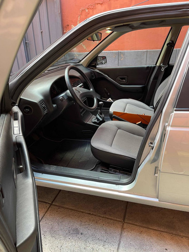 Imagen 6 de 15 de Peugeot 405
