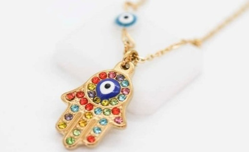 Collar Mano Con Ojo Dorado Acero Inoxidable