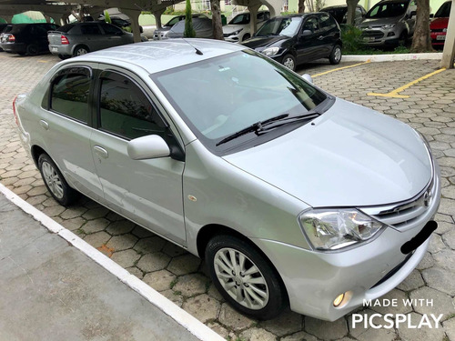 Toyota Etios Sedan Xls 1.5 16v Flex 2013