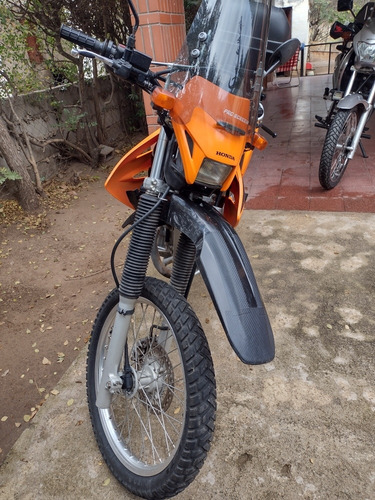 Imagen 5 de 8 de Honda Tornado 250