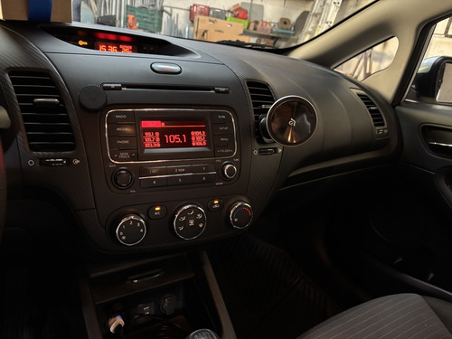 Kia Forte 2.0 Lx Mt