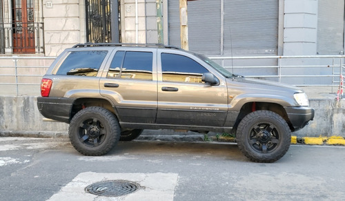 Jeep Grand Cherokee Laredo 2001