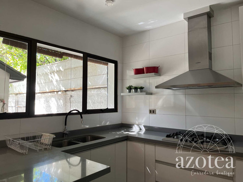 Casa En Pleno Barrio El Golf, Comisión 1% (108332)