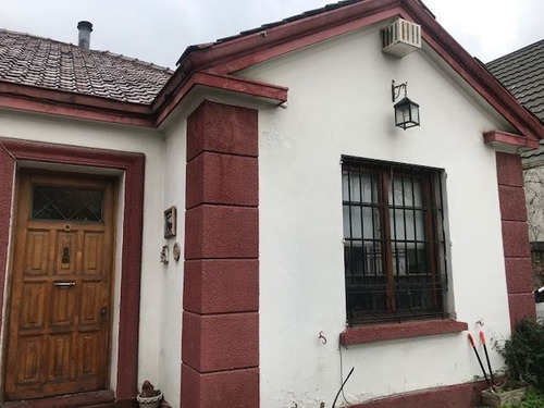 Casa En Venta De 3 Dorm. En Ñuñoa