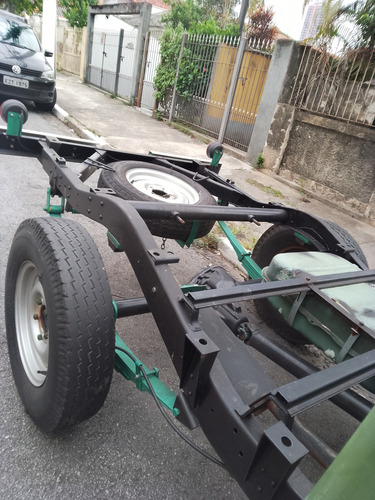 Ford Camionete F75