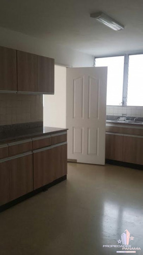 Imagen 2 de 7 de Alquilo Apartamento En Calle 50 Cerca De La Via España