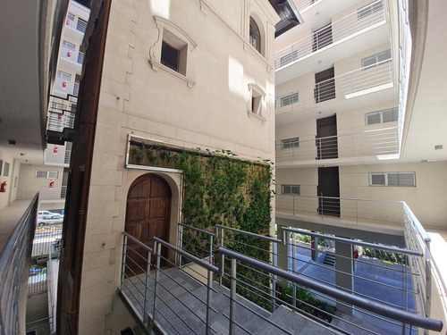 Venta Departamento 3 Ambientes Con 2 Balcones - Vicente Ló
