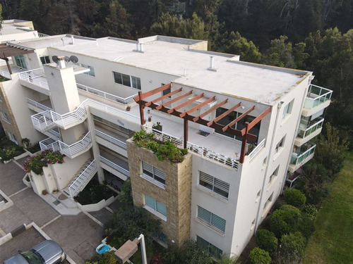 Departamento En Venta De 4 Dorm. En Santo Domingo