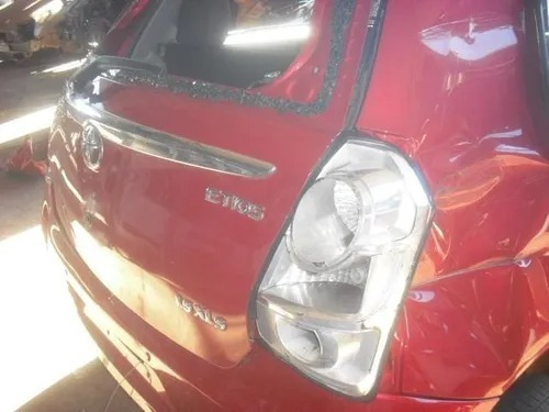 Imagem 10 de 15 de Sucata Toyota Etios 1.5 2013 Para Venda De Peças