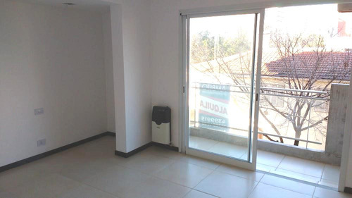 Facultades. Amplio Monoambiente Con Balcon. Nuevo. Con Gas Natural