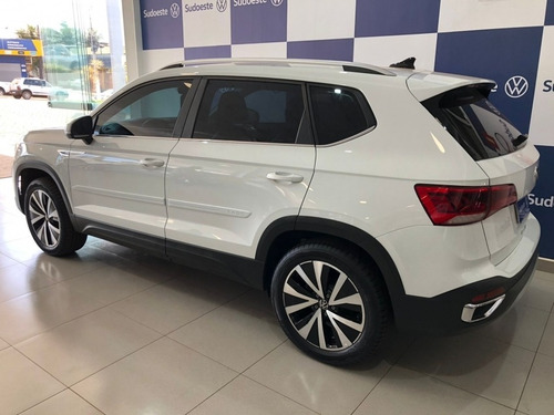 Imagem 3 de 14 de Volkswagen Taos Highline