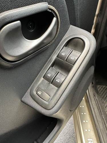 Renault Sandero 1.6 16v Privilège Hi-flex Aut. 5p