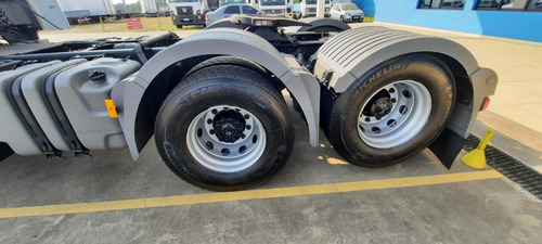 Mb Axor 2544 6x2, Ano 2021/21 C/leito Teto Alto Automática