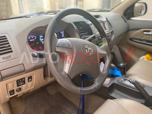Toyota Sw4 3.0 Srv Cuero I 171cv 4x4 5at 2012