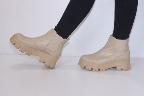 Botines Caña Corta De Dama Suela Strong Color Beige 