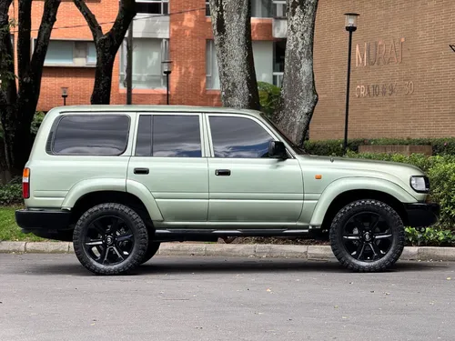 Toyota Burbuja | Automática Blindaje 2+ Personalizada