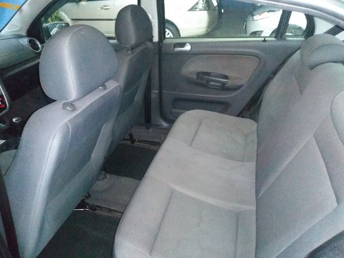 Vw Voyage Cinza 1.0/8v - 2010/2011