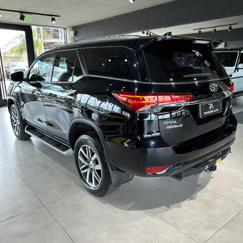 Toyota SW4 2.8 Srx 177cv 4x4 7as At