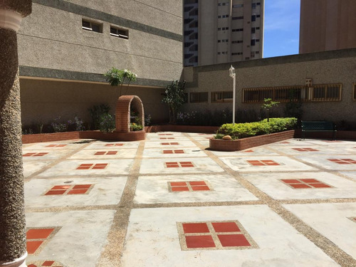 Imagen 13 de 14 de Apartamentos En Venta Catia La Mar
