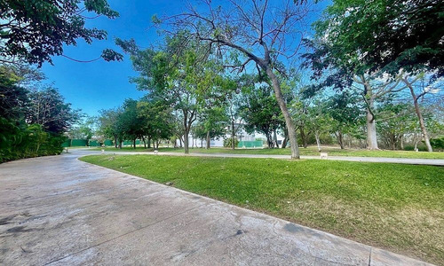 Casa De 4 Recámaras + Cuarto De Servicio, En Residencial Parque Natura En Cholul