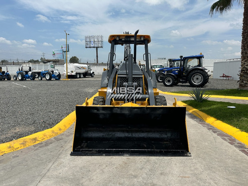 Retroexcavadora John Deere / Case/ Caterpillar