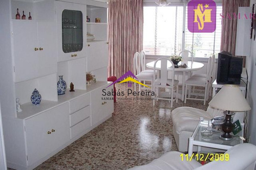 Excelente Apartamento De 2 Dormitorios Y 2 Baños Reciclado.