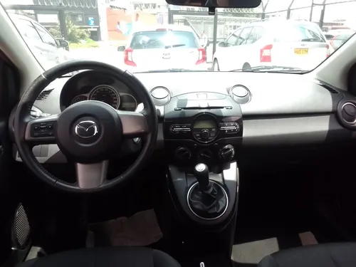 Mazda 2 Hb Mt - 2015