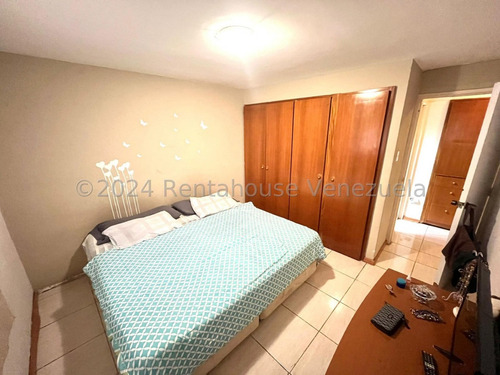 La Florida Apartamento En Venta Mls#24-15947 Sl