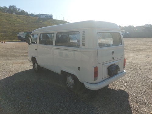 Volkswagen Kombi 1.4 Standard Total Flex 3p
