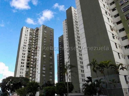 Apartamento En Venta En Los Samanes 23-735 Yf