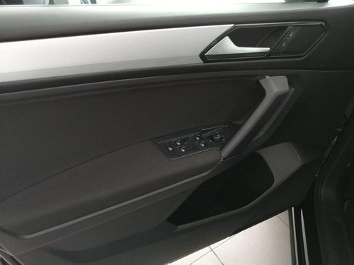 Imagen 8 de 14 de Volkswagen Tiguan Trendline Tsi Dsg L4 150 Hp 2019