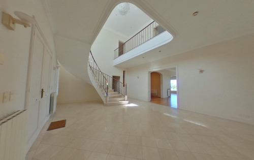 Imagen 9 de 20 de Casa - La Lucila Con Espectacular Vista Al Río