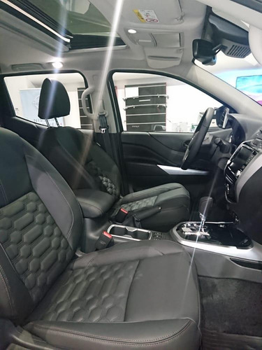 Imagen 7 de 25 de Nissan Frontier 2023 2.3bt Platinum 4x4 At L22