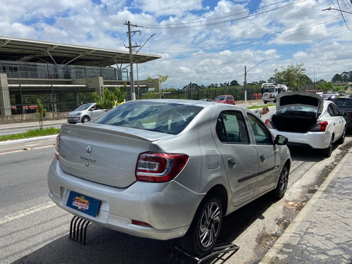 Renault Logan 1.0 16v Authentique Hi-flex 4p