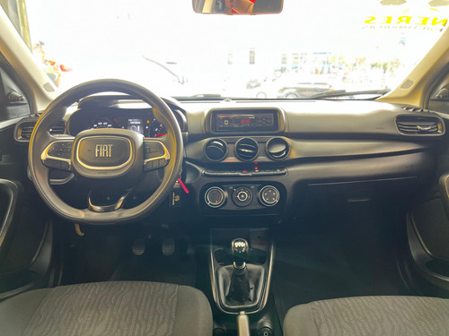 Fiat Cronos 1.0 Flex 4p