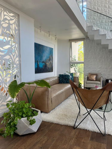 Espectacular Casa Autosustentable En Condominio Exclusivo