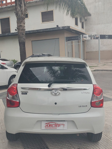 Imagen 5 de 15 de Toyota Etios 2016 1.5 Xls