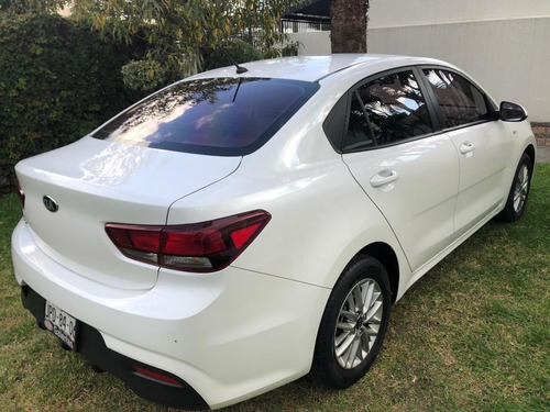 Imagen 6 de 15 de Kia Rio 2018, Sedan Lx Automatico, 37,000 Kms., Color Blanco