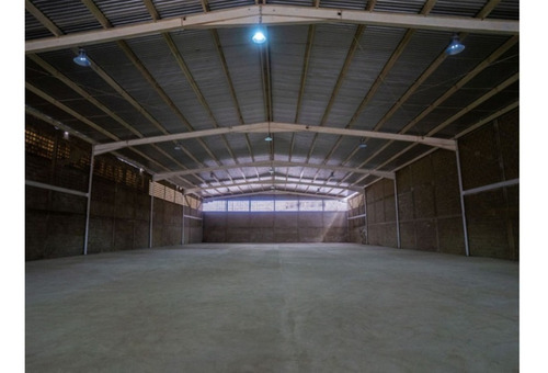 Imagen 6 de 7 de Aerocentro, Galpón En Venta, Barcelona