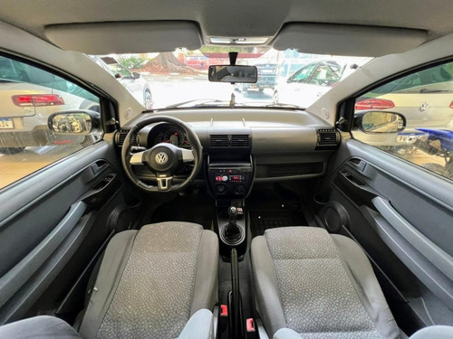 Volkswagen Fox 1.6 MI PLUS 8V FLEX 2P MANUAL