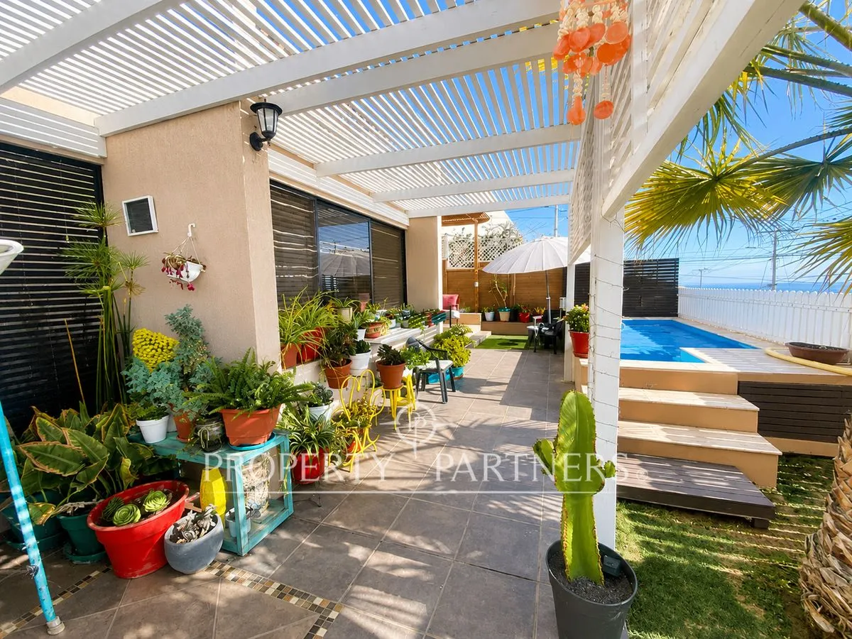 Imagen 3 de 23 de Venta Casa Con Espectacular Vista Al Mar Y Piscina...