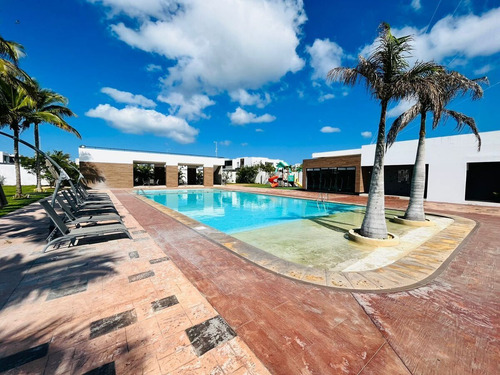 Casa En Venta En Veracruz Con Hab En P.b. Fracc. Lomas De La Rioja