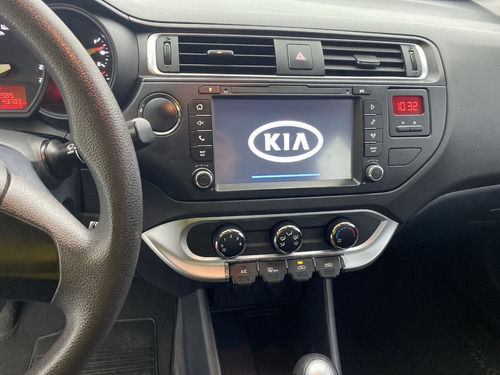 Imagen 17 de 25 de Kia Rio Spice R 1.4 At