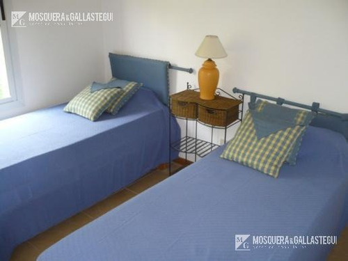 Imagen 8 de 10 de Mosquera Y Gallastegui - Excelente Duplex En Nuevo Pilar