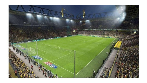 Pro Evolution Soccer 2018 Standard Edition Konami PS4 Físico