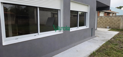 Venta Casa, Villa Argentina, 3 Dormitorios, 2 Baños, Cerca De La Playa.